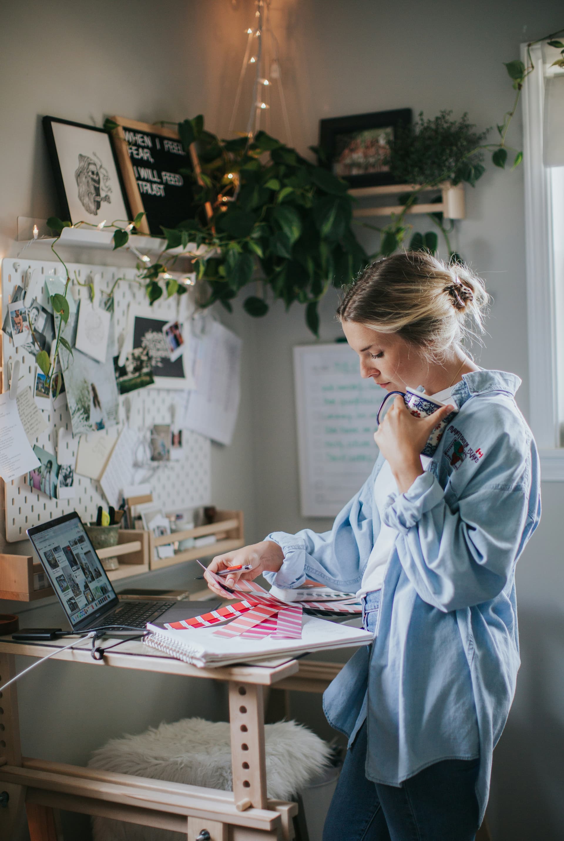 Essential Tools Every Freelance Designer Should Master in 2025